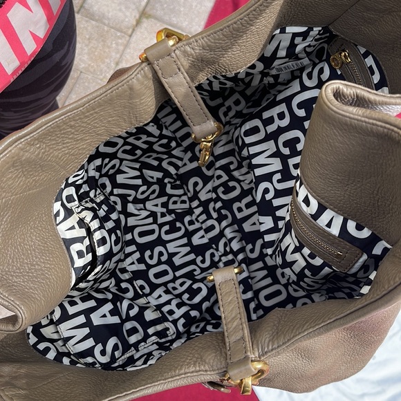 MARC JACOBS PURSE - Picture 8 of 10